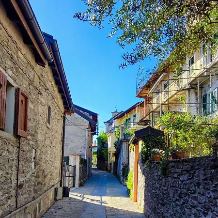 Country House شاليه Cissano